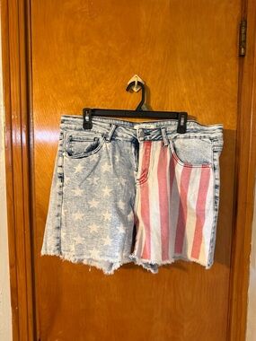 Judy Blue Stars & Stripes Denim Shorts in Red, White, Blue